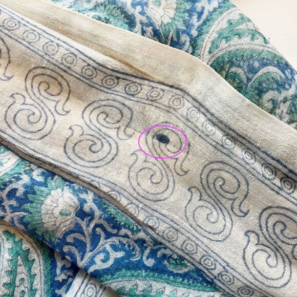 J. McLaughlin White Yellow Blue & Green Paisley Print Rectangle Scarf Silk Boho - Picture 6 of 6